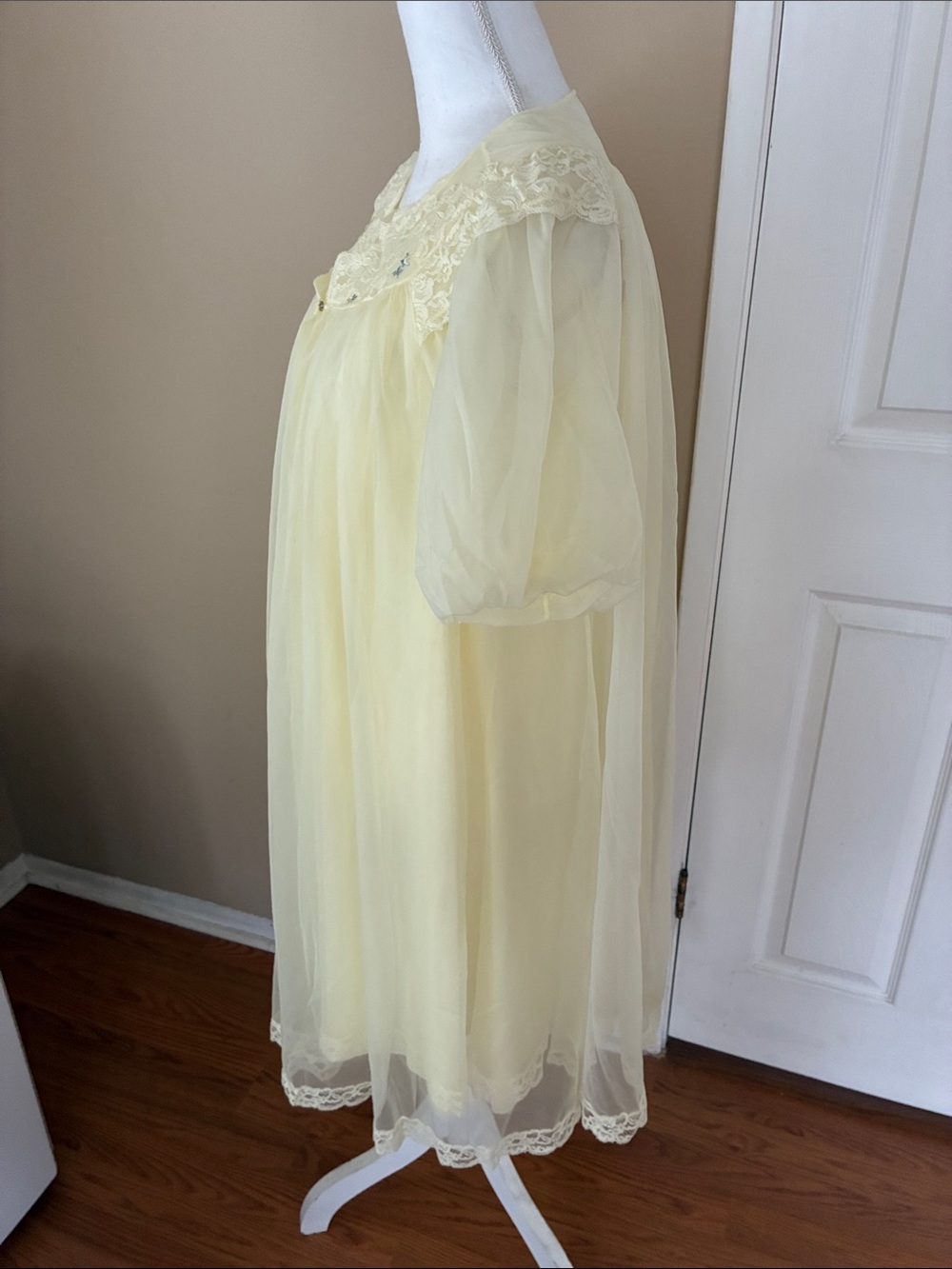 Vintage 1960s Shadowline peignor set 100% Nylon Chiffon Nightgown Sheer Lace - Picture 4 of 12